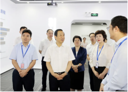 湖南省委書記許達(dá)哲調(diào)研中偉時(shí)指出：依靠科技創(chuàng)新 不斷提升全球市場(chǎng)占有率