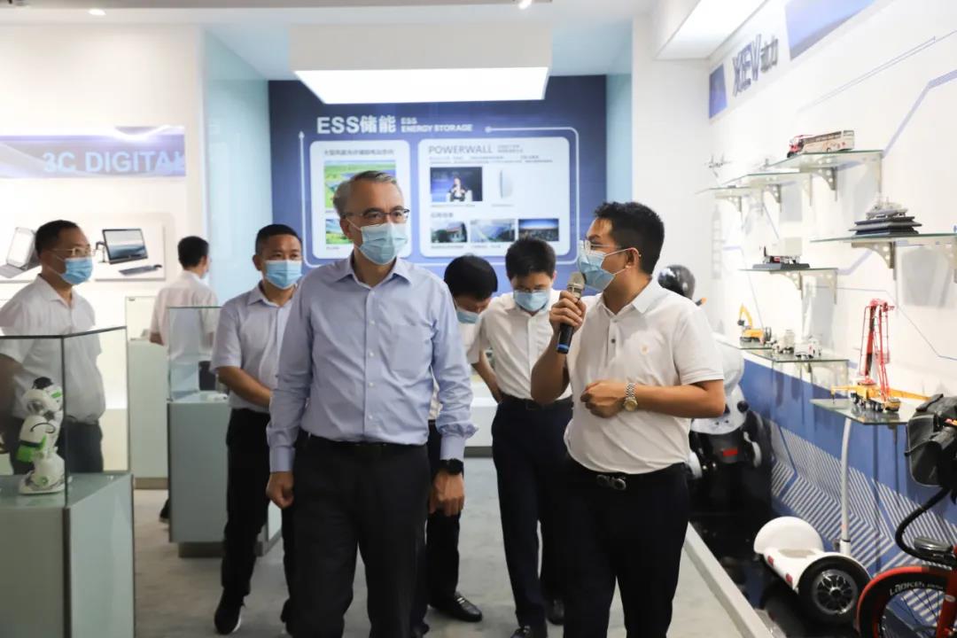 貴州省副省長(zhǎng)蔡朝林一行調(diào)研西部產(chǎn)業(yè)基地