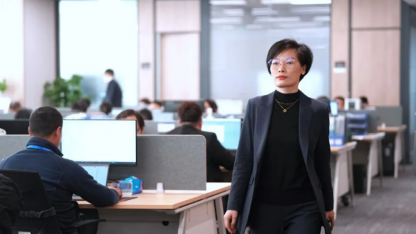 葆初心 再創(chuàng)業(yè) | 李寧珍：靠近光，追隨光，成為光，發(fā)散光