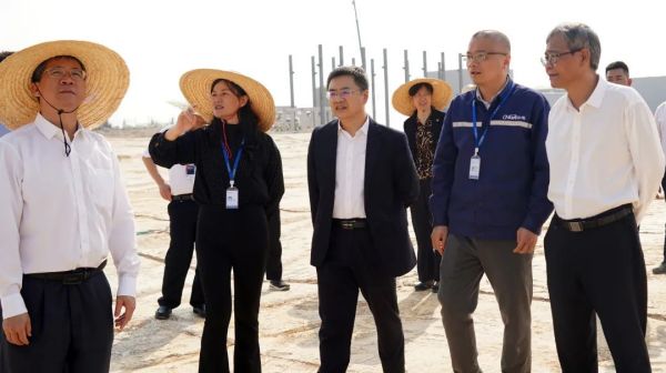 欽州市市長、自貿(mào)區(qū)欽州港片區(qū)管委主任 王雄昌調研中偉欽州產(chǎn)業(yè)基地
